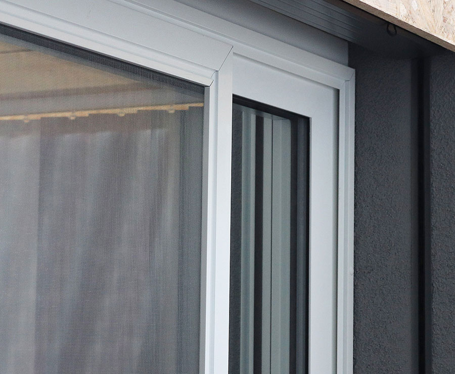 Posuvné dveřní sítě